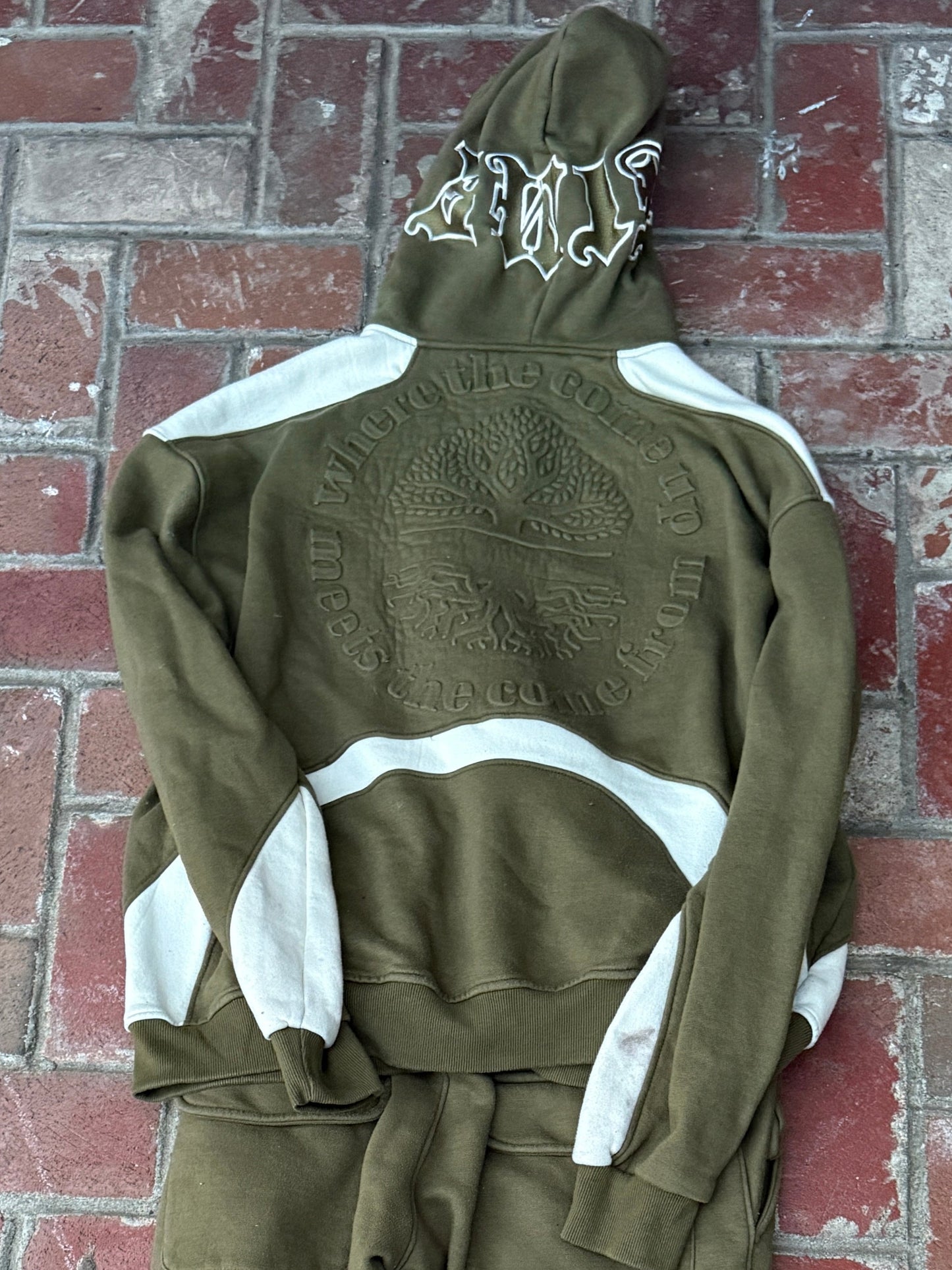V2 ZIP-UP HOODIE [OLIVE GREEN/CREAM]