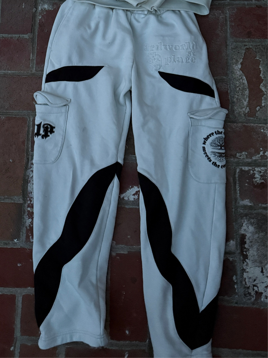 V2 CARGO SWEATPANTS [CREAM/BLACK]